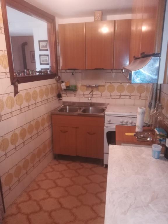 casa indipendente in vendita a Zavattarello in zona Casa Marchese