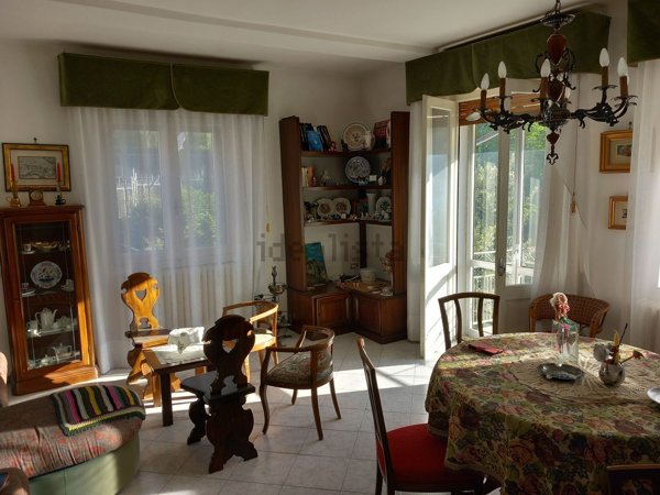 casa indipendente in vendita a Zavattarello