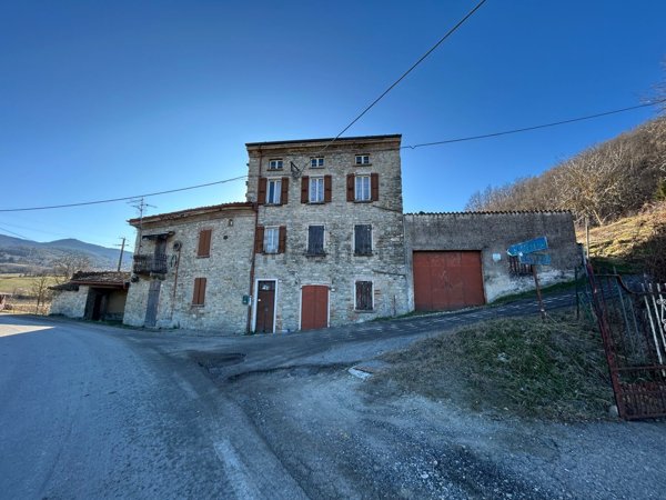 appartamento in vendita a Zavattarello