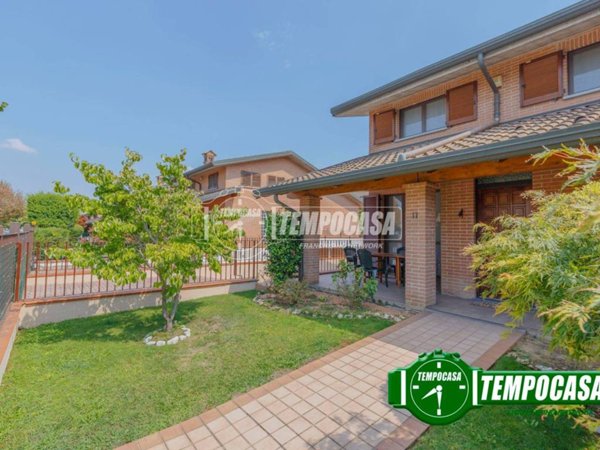 casa indipendente in vendita a Zeccone