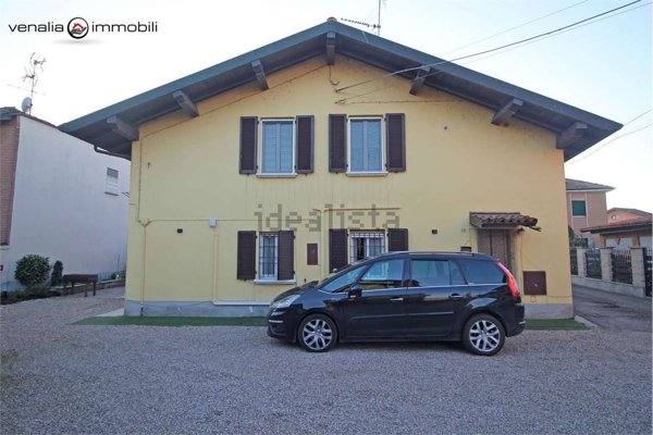 casa indipendente in vendita a Zeccone