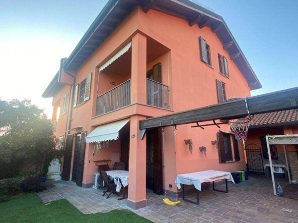 casa indipendente in vendita a Zeccone