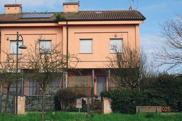 casa indipendente in vendita a Zeccone
