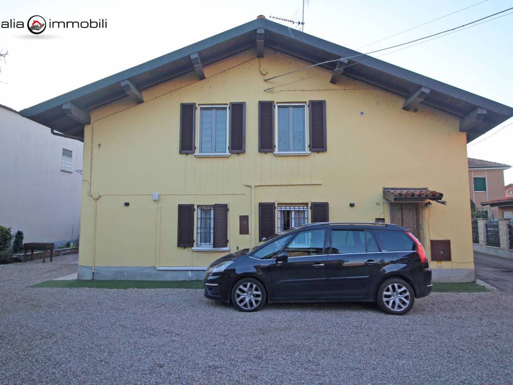 casa indipendente in vendita a Zeccone