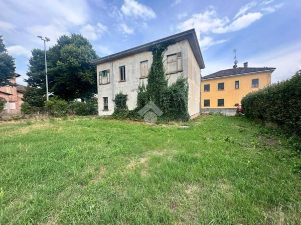 casa indipendente in vendita a Zeccone