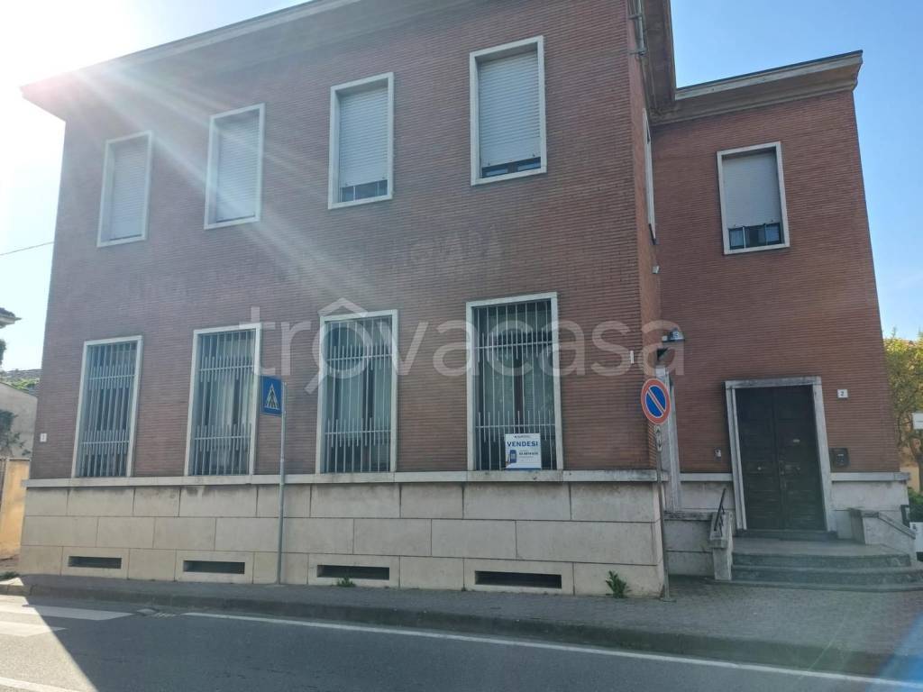 negozio in vendita a Zeme