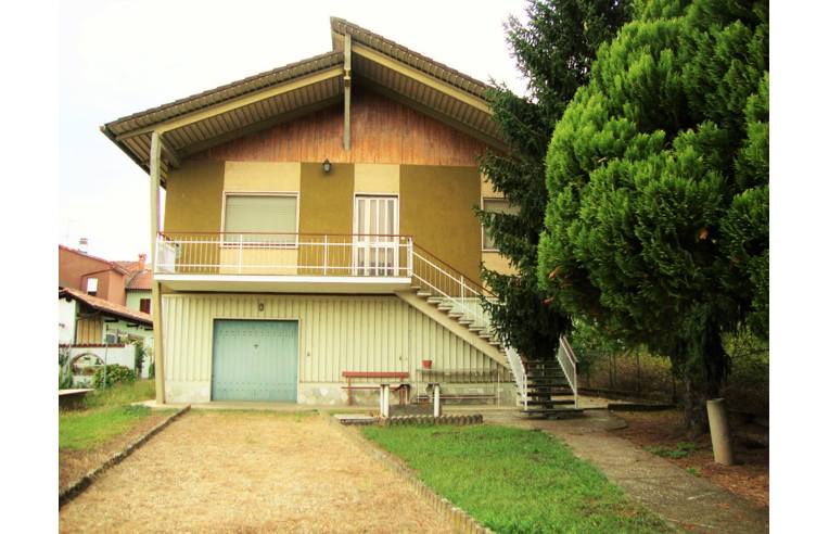 casa indipendente in vendita a Zeme