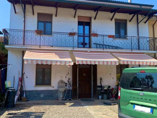 casa indipendente in vendita a Zeme