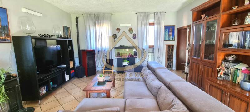 casa indipendente in vendita a Zeme