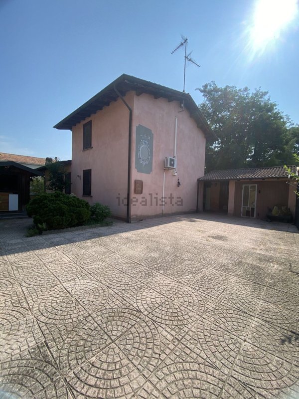 casa indipendente in vendita a Zeme