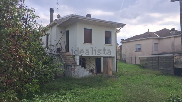 casa indipendente in vendita a Zeme