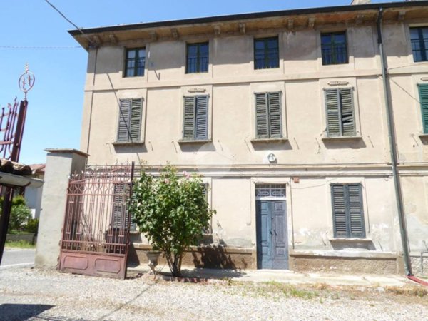 appartamento in vendita a Zenevredo