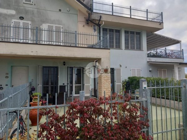 appartamento in vendita a Zenevredo