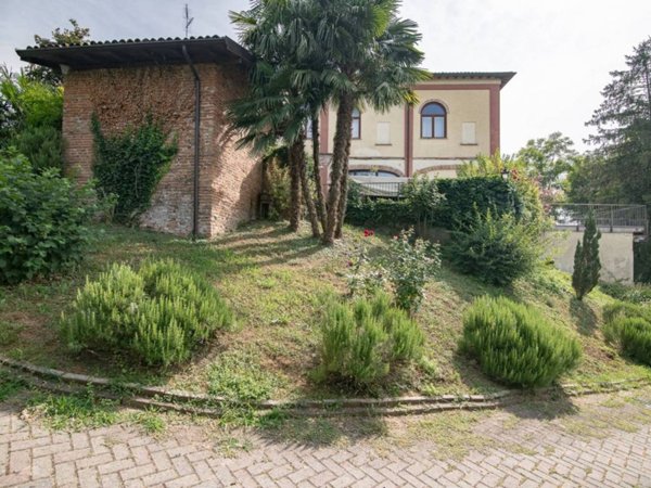 casa indipendente in vendita a Zenevredo