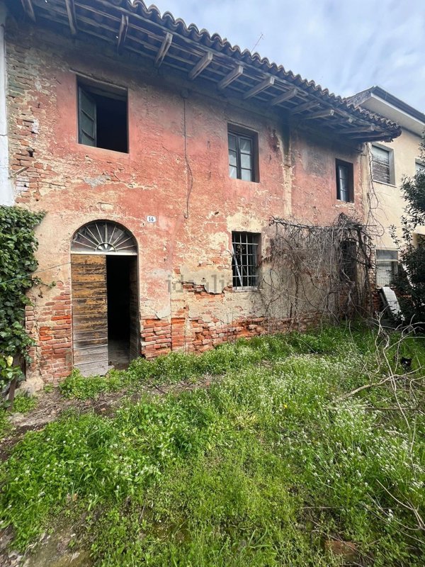 appartamento in vendita a Zenevredo in zona Fontanelle