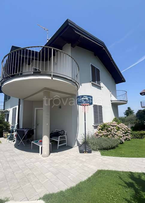 appartamento in vendita a Zenevredo