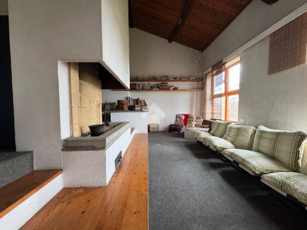 casa indipendente in vendita a Zenevredo in zona Cascina Vecchia