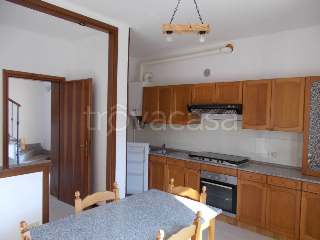 casa indipendente in vendita a Zenevredo