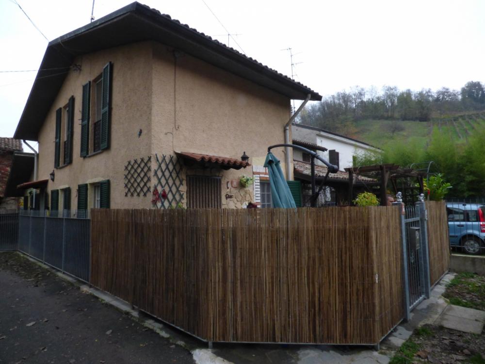 casa semindipendente in vendita a Zenevredo