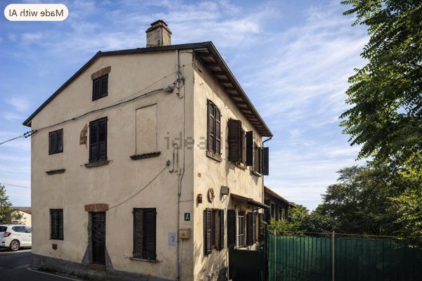 casa indipendente in vendita a Zenevredo