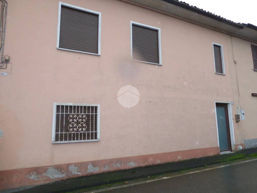 casa indipendente in vendita a Zerbo