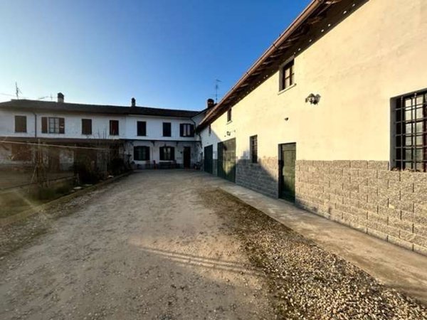 terreno edificabile in vendita a Zerbolò