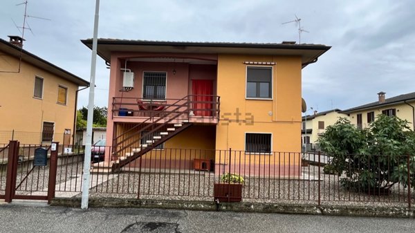 casa indipendente in vendita a Zerbolò