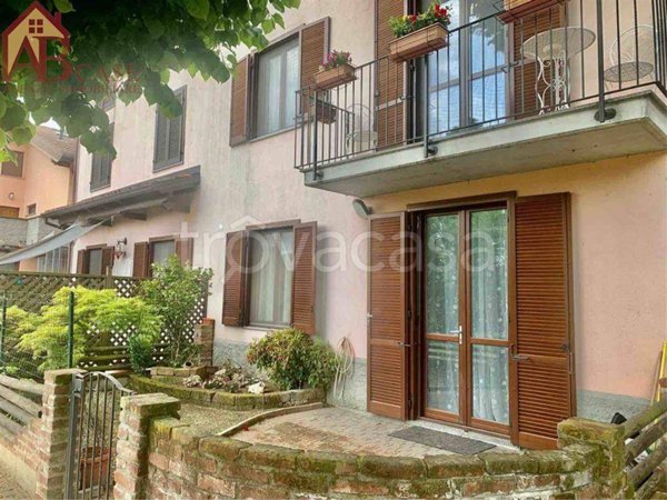 appartamento in vendita a Zerbolò in zona Parasacco
