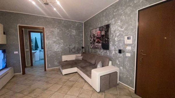 appartamento in vendita a Zerbolò in zona Parasacco