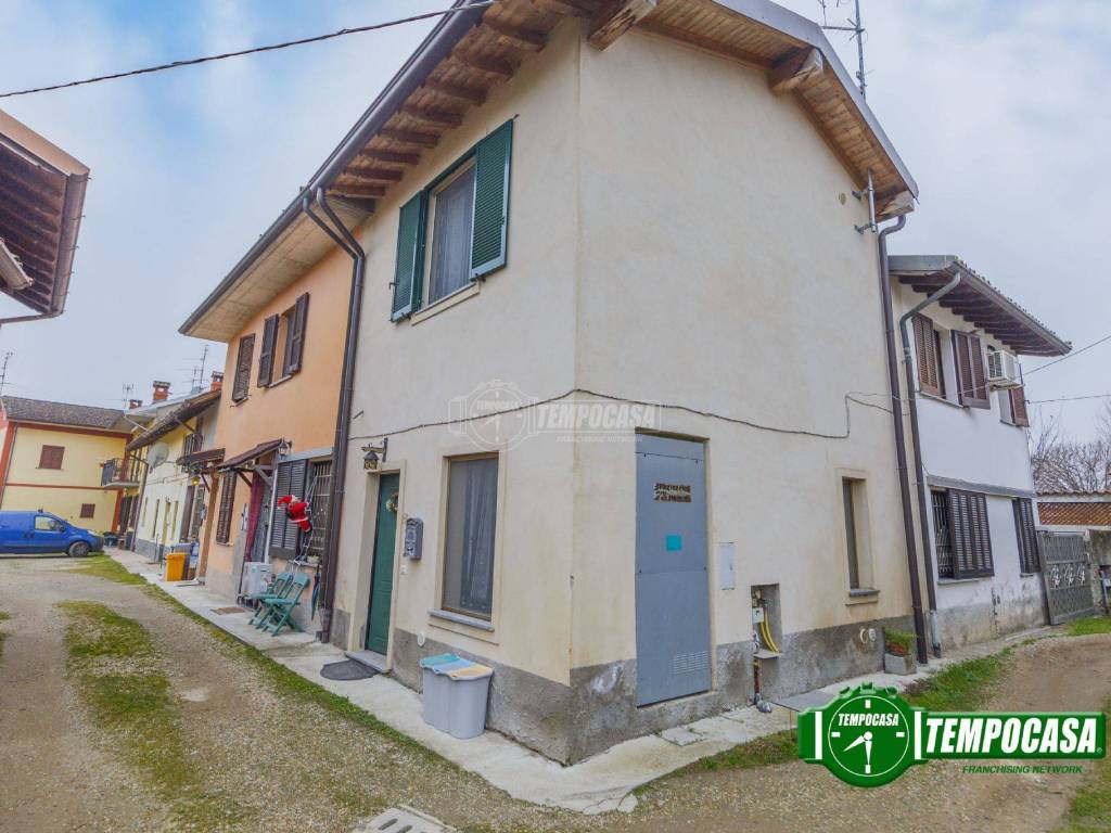 casa indipendente in vendita a Zerbolò