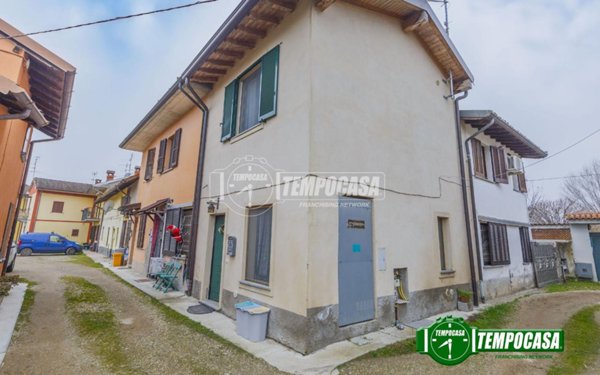 casa indipendente in vendita a Zerbolò