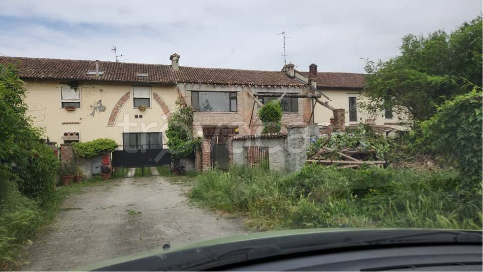 appartamento in vendita a Zerbolò in zona Marzo