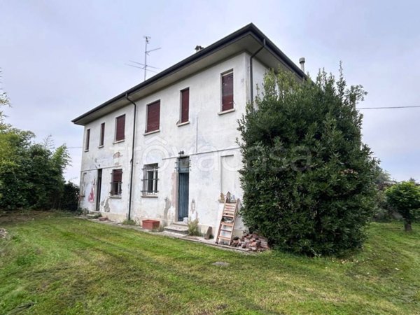 casa indipendente in vendita a Zerbolò in zona Parasacco