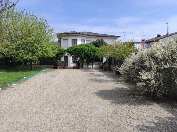 casa indipendente in vendita a Zerbolò