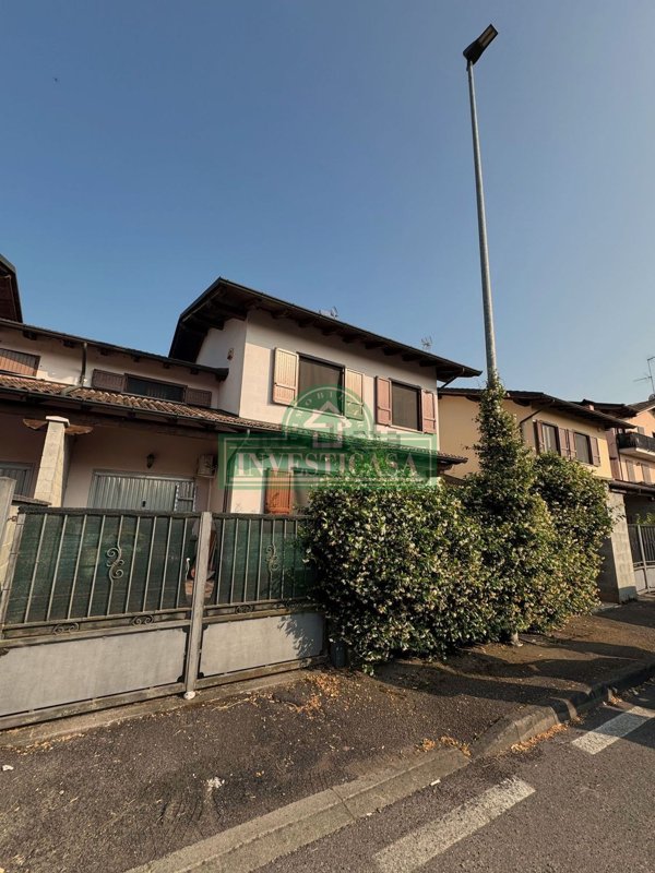 casa indipendente in vendita a Zerbolò