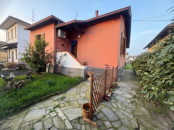 casa indipendente in vendita a Zerbolò