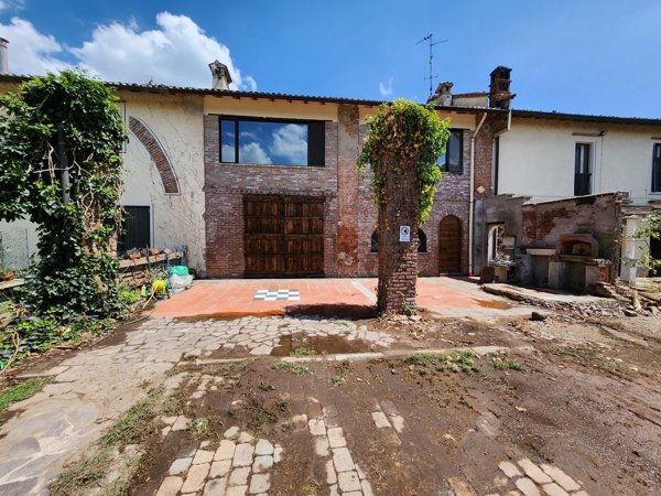 casale in vendita a Zerbolò in zona Marzo
