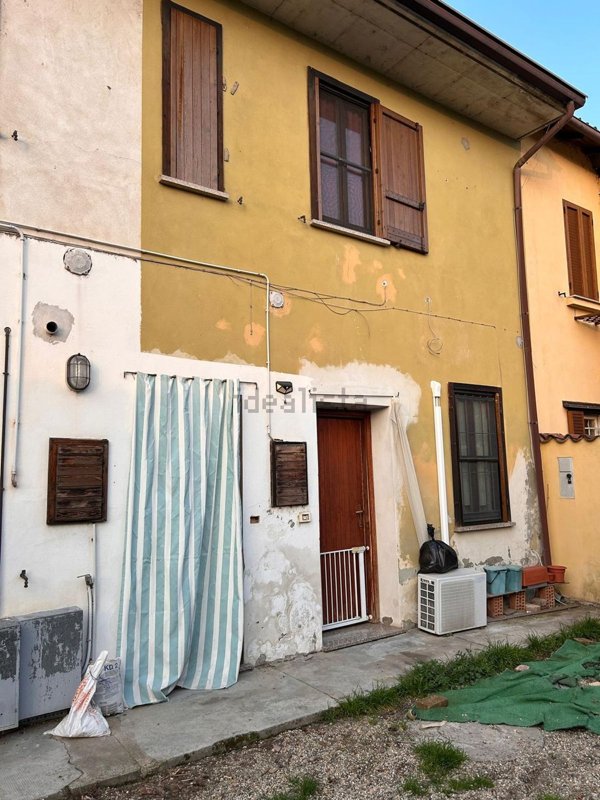 appartamento in vendita a Zerbolò in zona Sedone
