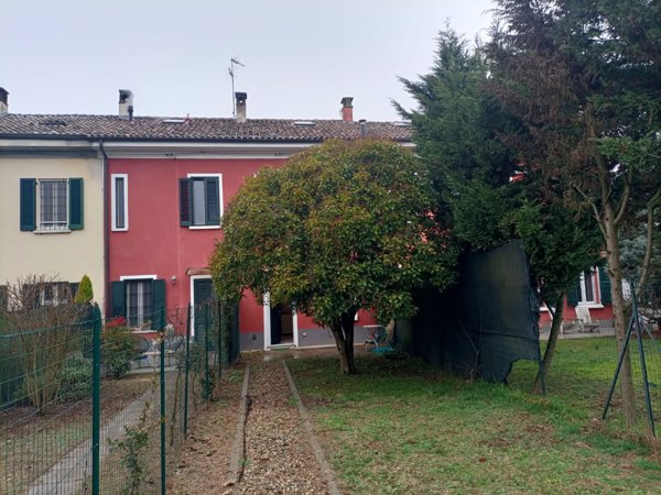 casa indipendente in vendita a Zerbolò