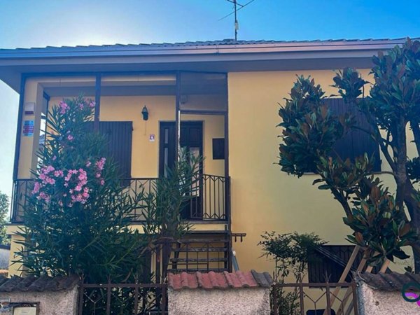 casa indipendente in vendita a Zerbolò in zona Sedone