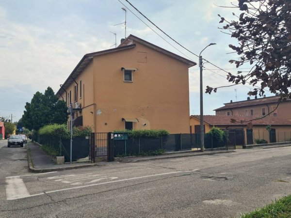 casa indipendente in vendita a Zerbolò in zona Parasacco