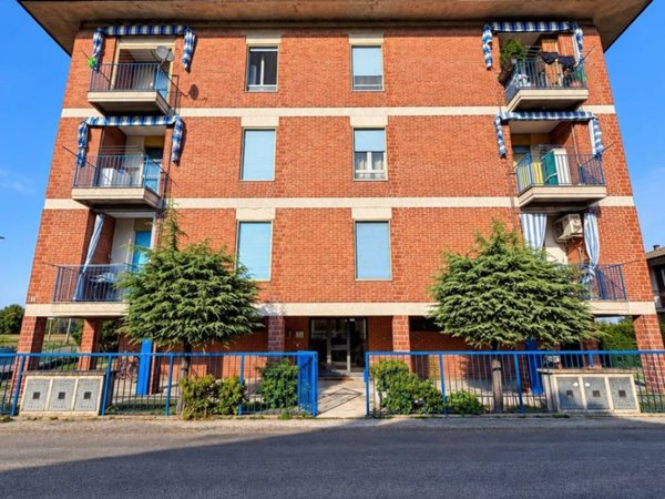 appartamento in vendita a Zerbolò in zona Sedone