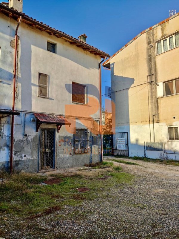 casa indipendente in vendita a Zinasco in zona Sairano