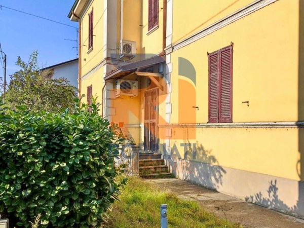casa indipendente in vendita a Zinasco in zona Sairano