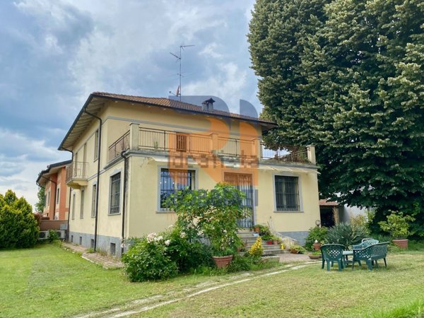 casa indipendente in vendita a Zinasco