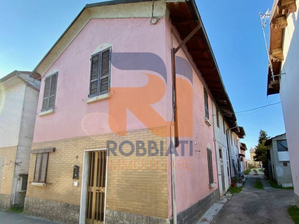 appartamento in vendita a Zinasco in zona Sairano