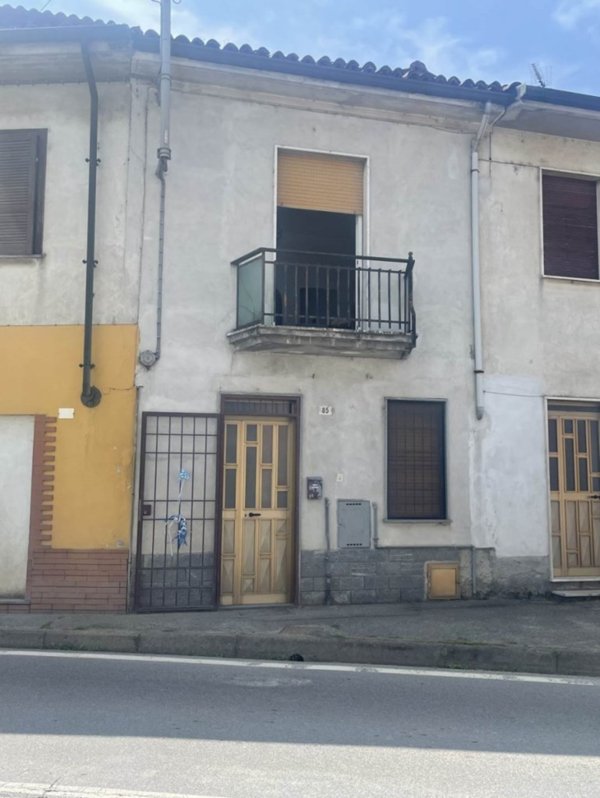 casa indipendente in vendita a Zinasco