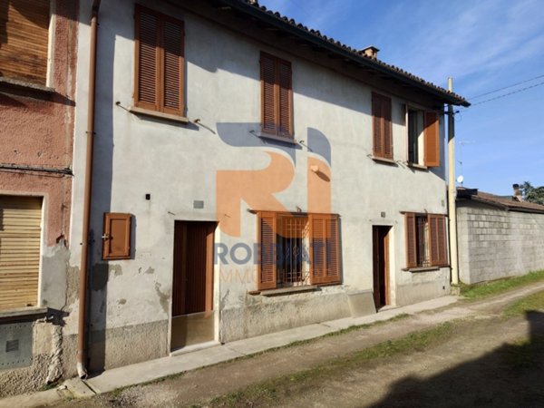 casa indipendente in vendita a Zinasco in zona Sairano