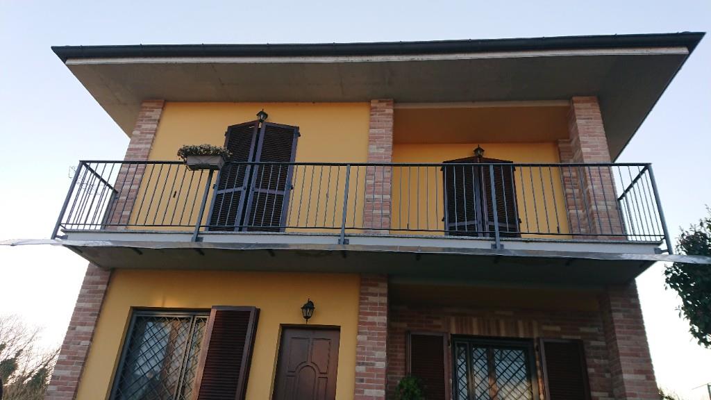 casa indipendente in vendita a Zinasco