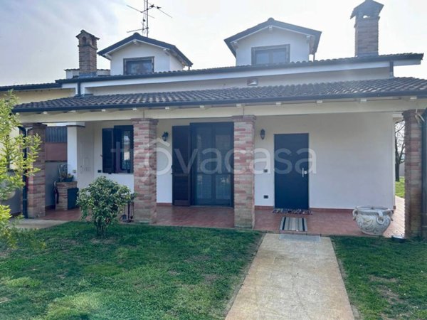 casa indipendente in vendita a Zinasco